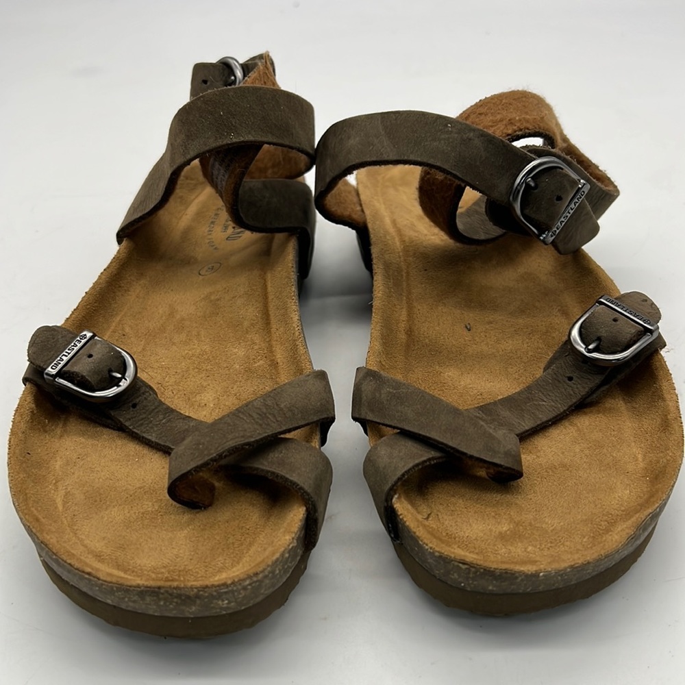 Eastland. Light brown.  With ankle strap.
